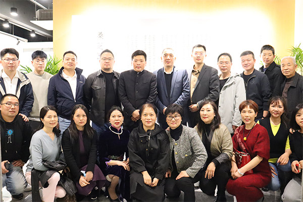 各界商业精英来桑芝园集团调研(图2)